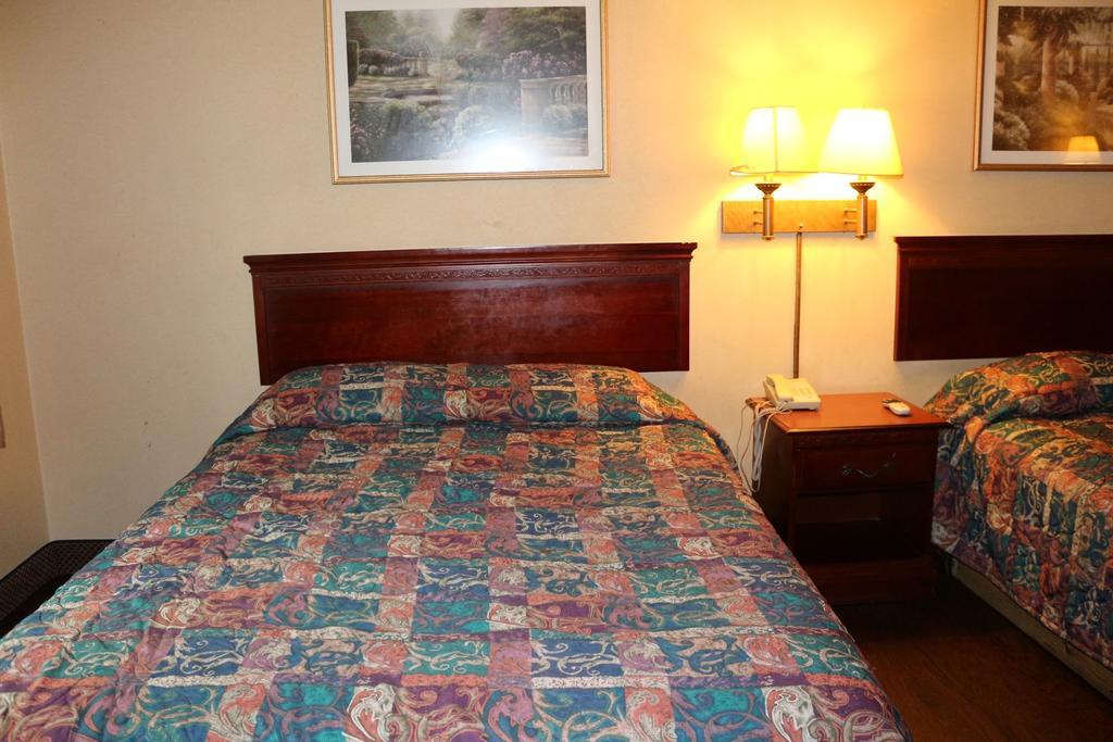 Magnolia Bay Hotel & Suites Jonesboro Exteriör bild