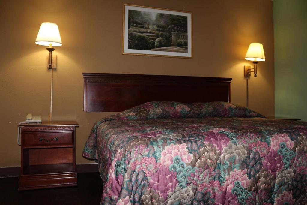 Magnolia Bay Hotel & Suites Jonesboro Exteriör bild