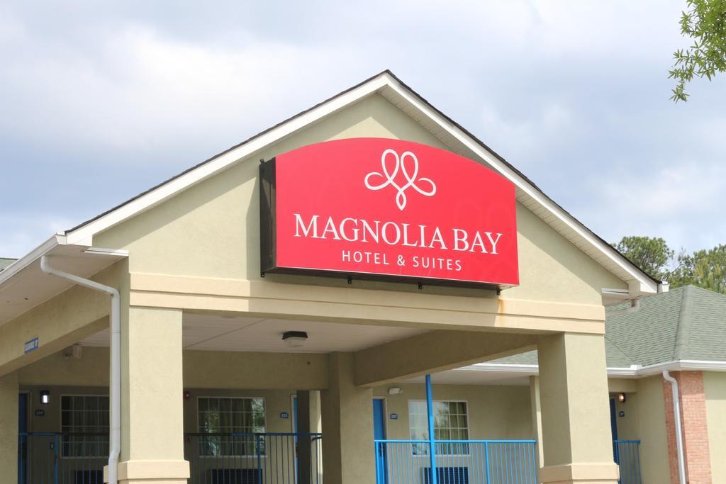 Magnolia Bay Hotel & Suites Jonesboro Exteriör bild