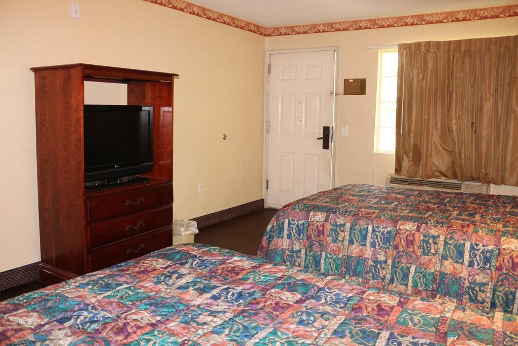 Magnolia Bay Hotel & Suites Jonesboro Exteriör bild