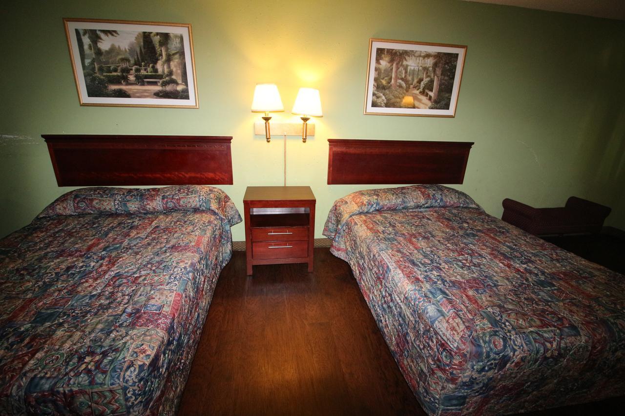 Magnolia Bay Hotel & Suites Jonesboro Exteriör bild