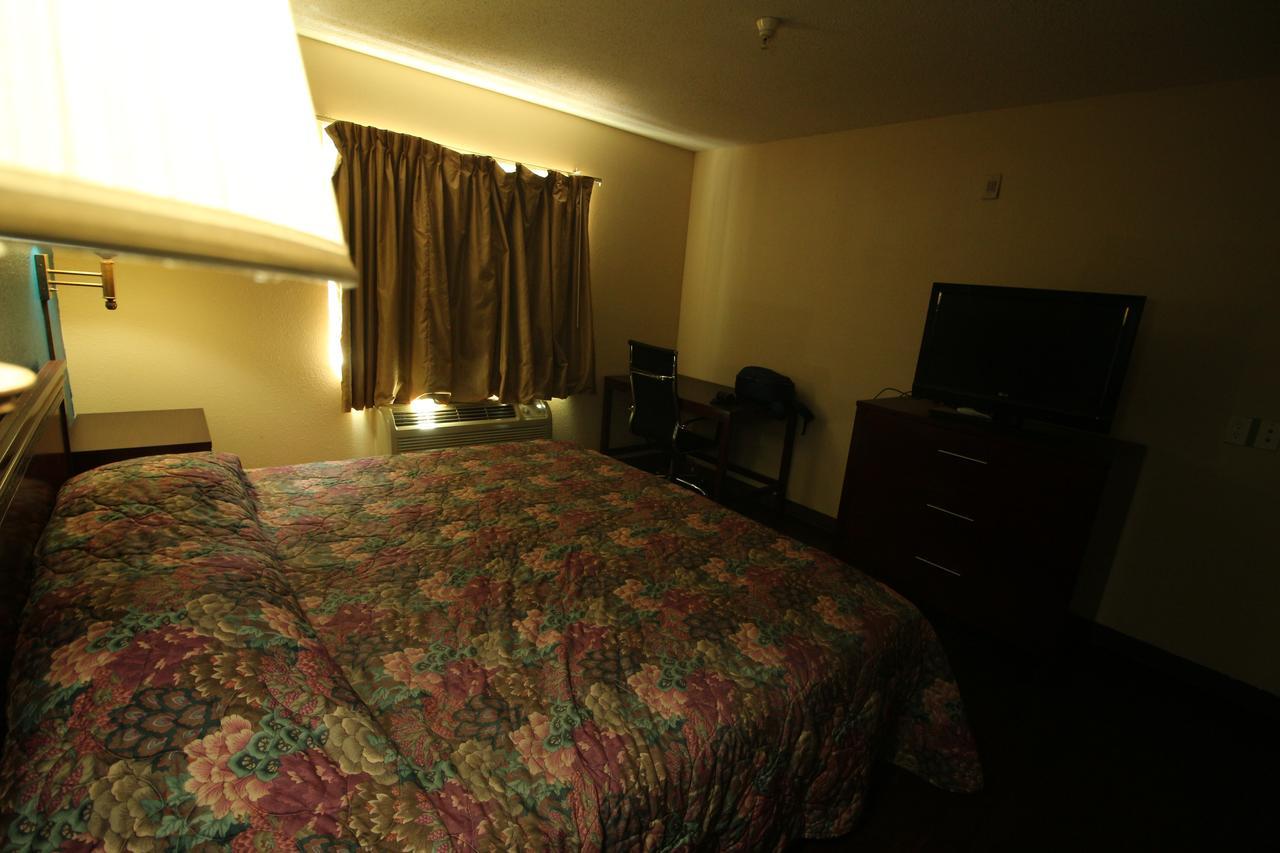 Magnolia Bay Hotel & Suites Jonesboro Exteriör bild